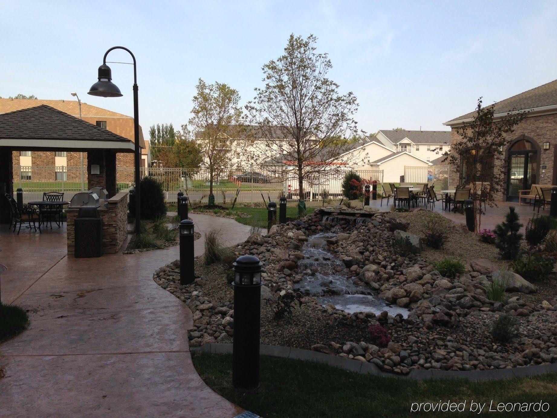 Staybridge By Ihg Hotel Bismarck