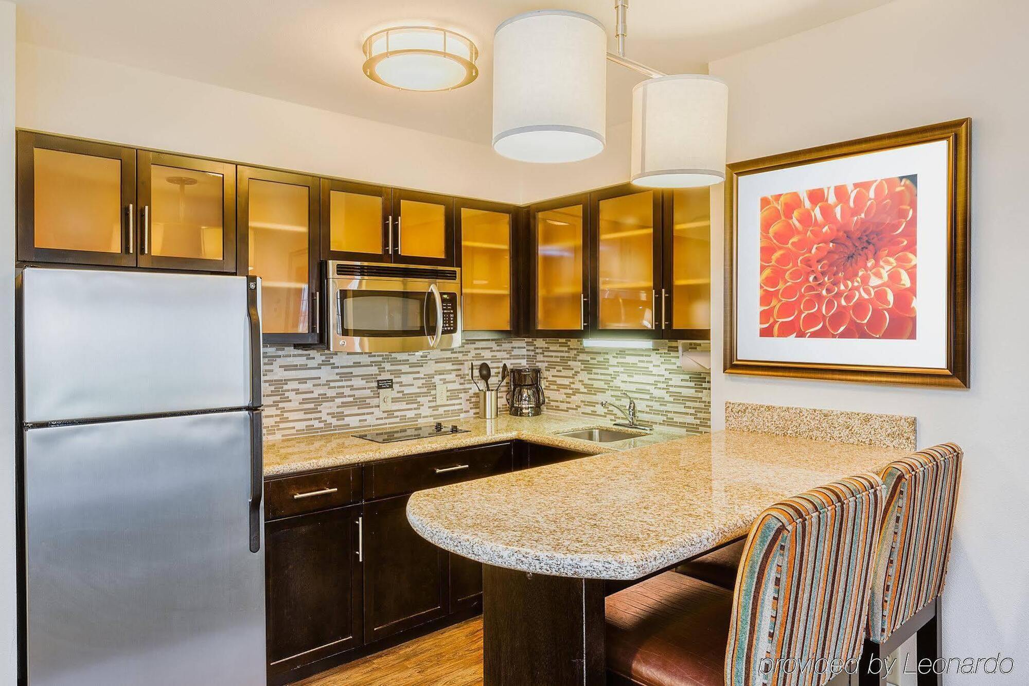 Staybridge By Ihg 3*